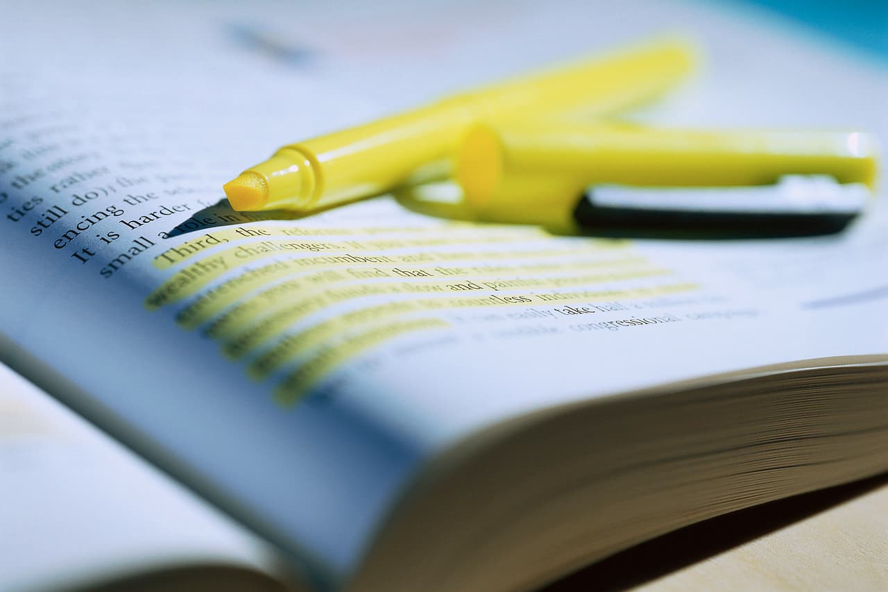Migrate from CodeHighlighter to SyntaxHighlighter without altering past posts