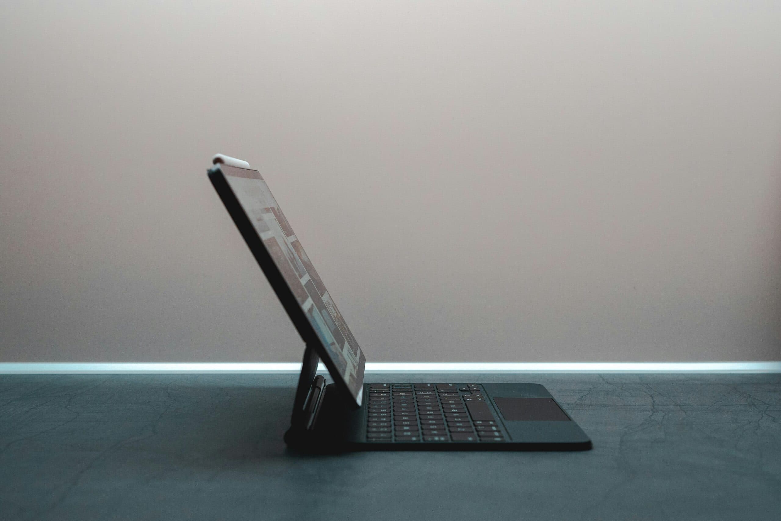 Building a Device-Agnostic Web Development Setup 2025 Edition: My Journey with an iPad